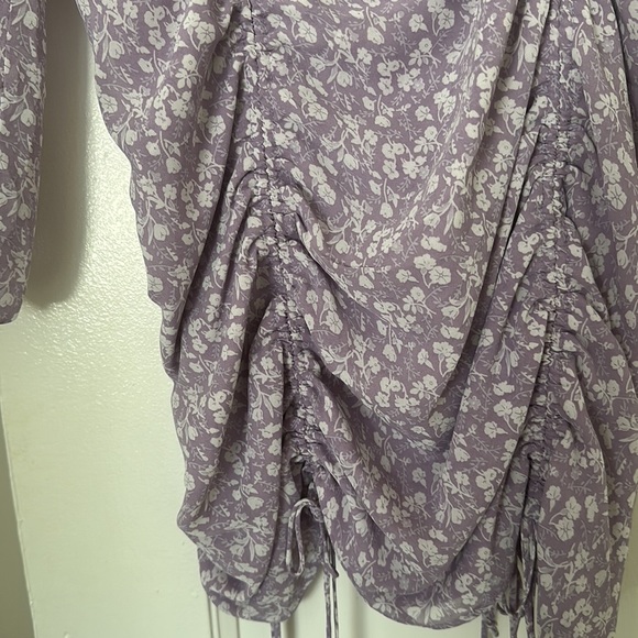 Lilac floral long sleeve dress with ruching - Picture 4 of 4